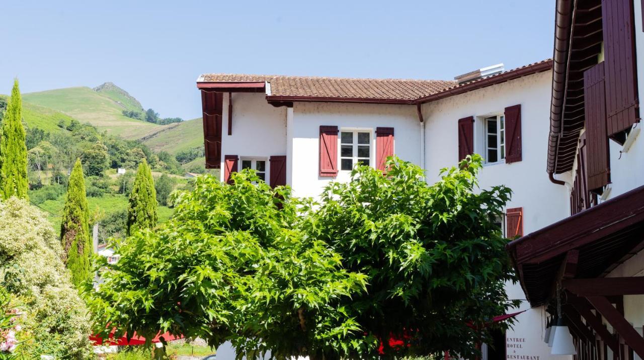 Hotel Juantorena Saint-Etienne-de-Baigorry Eksteriør billede