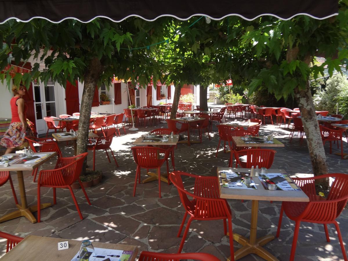 Hotel Juantorena Saint-Etienne-de-Baigorry Eksteriør billede
